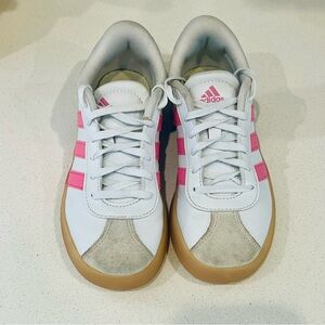 Adidas White and Pink Trainers with Tan Soles Size- 2 Little Kids